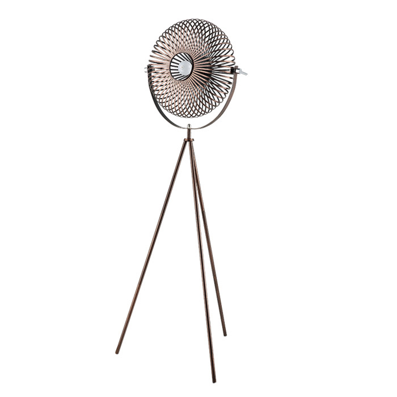 Tripode Floor Lamp: Elegantiae Illuminans in omnibus angulis