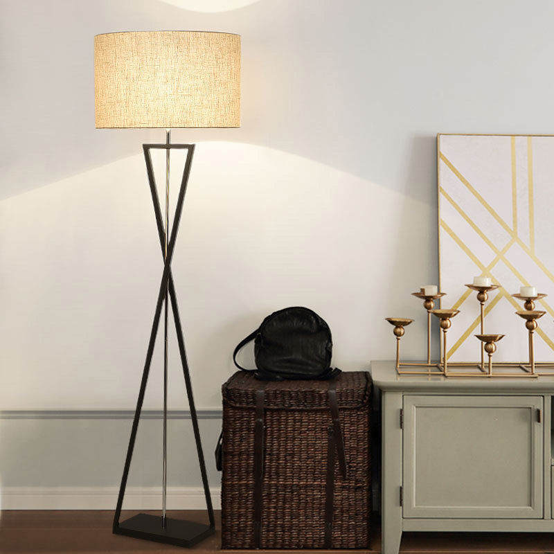 Factory New Design Tripode Floor Lamp