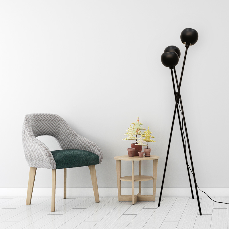 Modern Tripode Stand Lamp